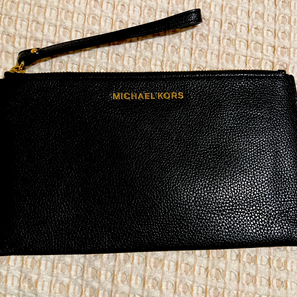Micheal Kora hand wrist purse /wallet